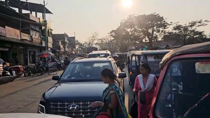 গাহৰি মাংসক কেন্দ্ৰ কৰিয়েই ৰাষ্ট্ৰীয় ঘাইপথ অৱৰোধ
