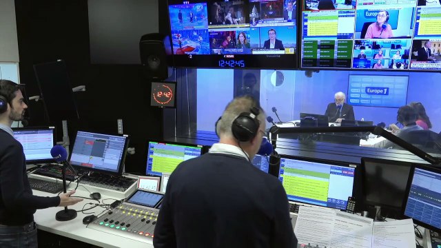 Pascal Praud et vous - Édouard Philippe : une docteure explique pourquoi le retour de ses cheveux était prévisible