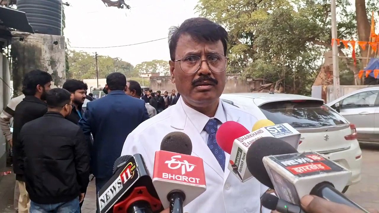 पलामू के मेदिनीराय मेडिकल कॉलेज में क्यों हो रहा है हंगामा? प्रिंसिपल और छात्र एक दूसरे पर लगा रहे हैं कई आरोप