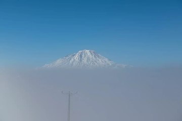 Ağrı Dağı ve İshak Paşa Sarayı’ndan masal tadında sis manzaraları