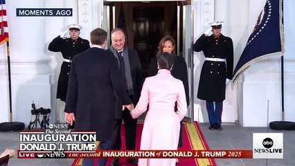 USA - Regardez les images de Kamala Harris et son mari qui accueillent le nouveau vice-président élu JD Vance et sa femme, qui vont leur succéder