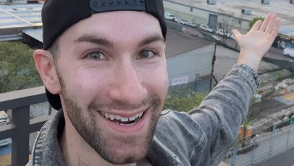 "I saved 77% of my income by living frugally - I have no TV and one plate"