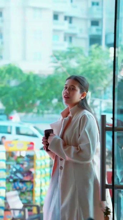 Jhuth bolo momos free khao 😂❤️🏻 #trendingshorts #shorts #amishaforyou