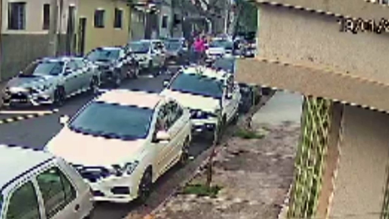 MENINO DE SEIS ANOS É ATROPELADO POR CARRO