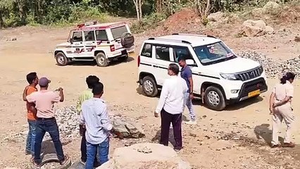 ନୟାଗଡ଼ରେ ପଥର ଖଣିରେ ରେଡ୍ ବେଳେ ଖଣି ଅଧିକାରୀଙ୍କୁ ପଥର ମାଫିଆଙ୍କ ଆକ୍ରମଣ ଉଦ୍ୟମ