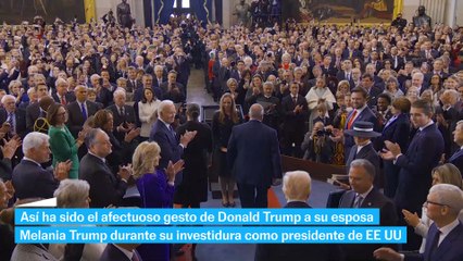 El beso al aire de Donald Trump a Melania durante su investidura