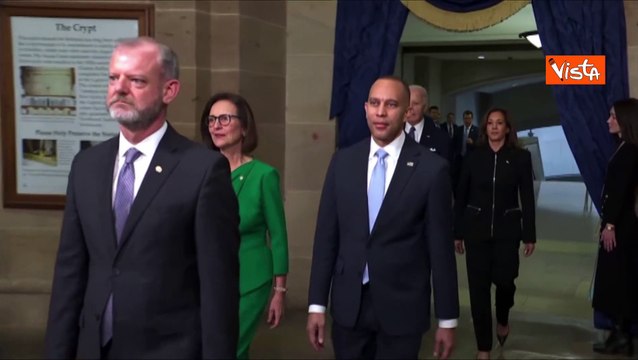 Biden e Kamala Harris a Capitol Hill per l'insediamento di Trump