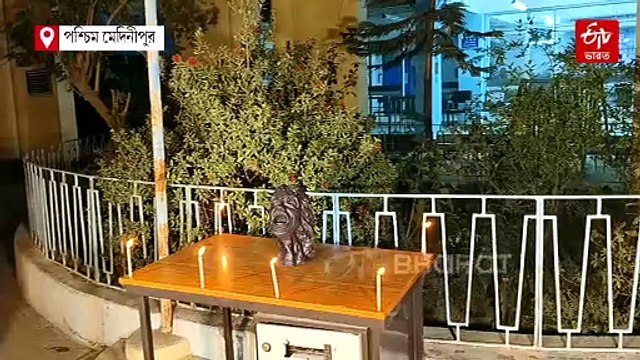 কর্মবিরতির মাঝেই আরজি করের নির্যাতিতাকে মোমবাতি জ্বালিয়ে স্মরণ মেদিনীপুর মেডিক্যালে