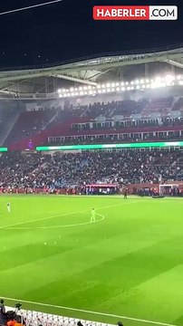 Trabzon'da olay çıktı: Uğurcan Çakır penaltı kullanmak isteyince saha bir anda karıştı
