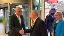 Zafer Partisi'nden gözaltına alınan Ümit Özdağ için çağrı