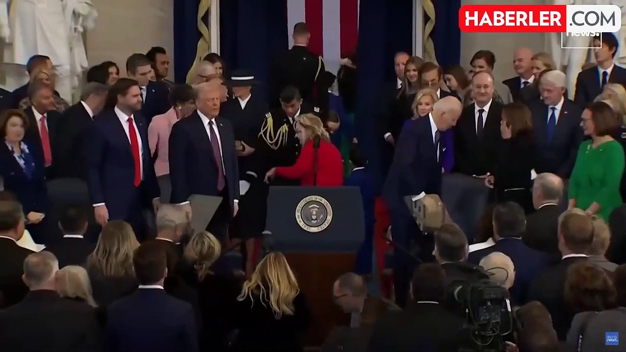 Elini basmadı! Trump'ın yemin töreninde dikkat çeken anlar