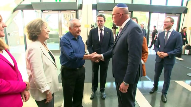 Peter Dutton pledges mandatory sentences for anti-Semitic acts if elected