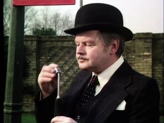 Benny Hill - The Professionals (1975)