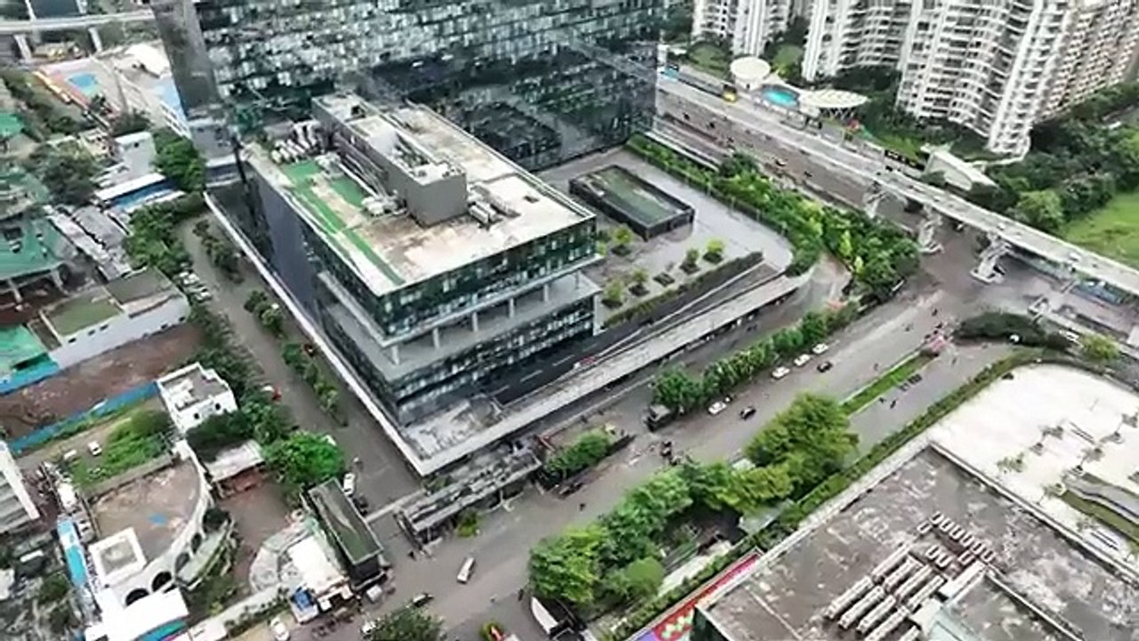 Key Features of Wohr's Parklift 411 at IT Business Park in Balewadi High Street