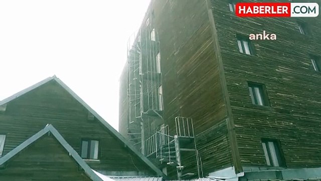 Kartalkaya'daki Otel Yangını Faciası... Yanan Otelin Yakınındaki Diğer Otellerde Yangın Merdivenlerinin Bina Dışında Yer Aldığı Görüntülendi