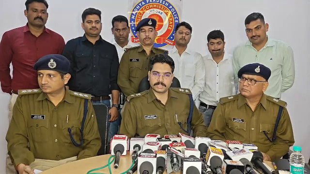 घर में घुसकर चोरी की वारदात को अंजाम देने वाले आरोपियों को पुलिस ने दो से अधिक सीसीटीवी फुटेज खंगालने के बाद किया गिरफ्तार , पकड़े गए आरोपियों ने आधा दर्जन से अधिक वारदातों को दिया है अंजाम।