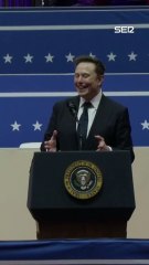 Elon Musk desató la polémica en redes por hacer un saludo similar al nazi