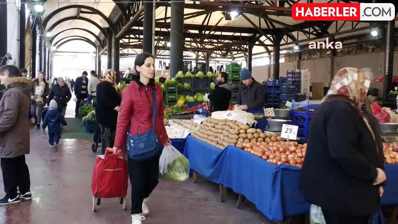 İstanbul'da Vatandaşlar Geçim Sıkıntısı ve Gelir Adaletsizliğinden Şikayetçi