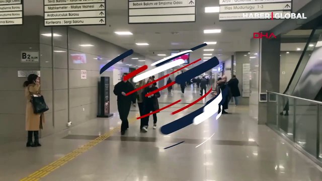 Menajer Ayşe Barım soruşturması: Ünlü oyuncu Deniz Işın, ifade vermek üzere adliyeye geldi