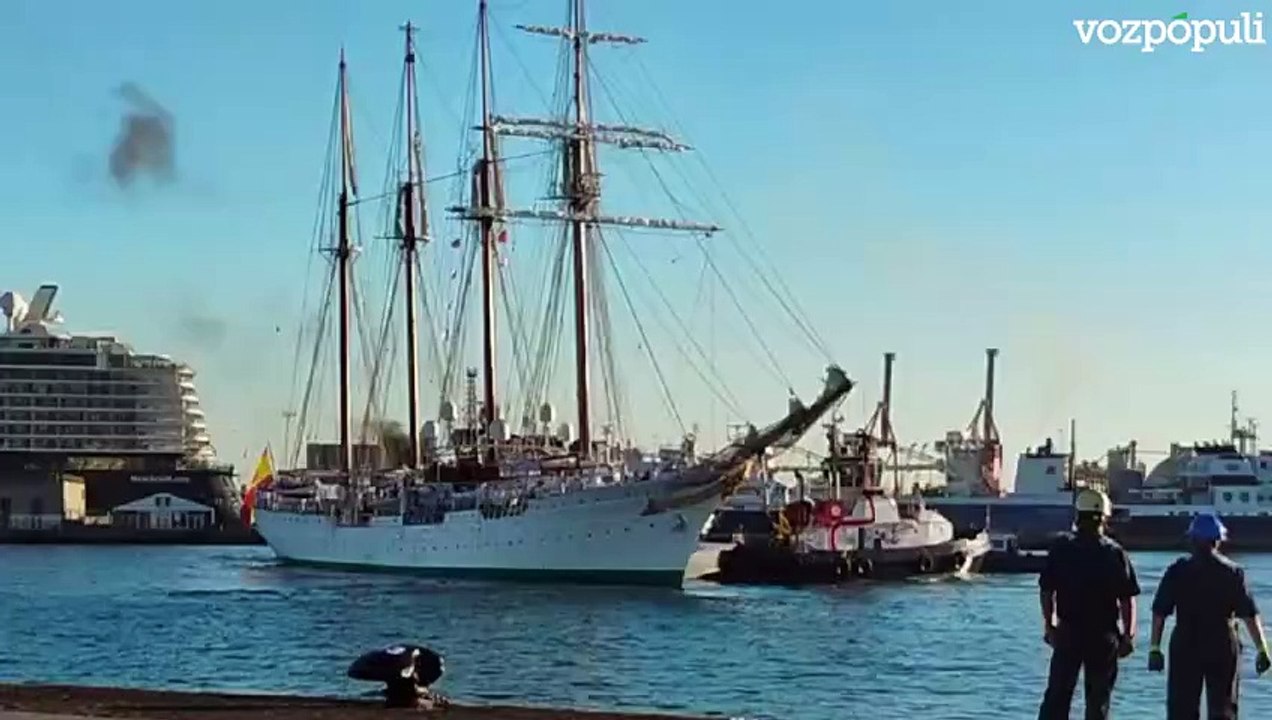 El Juan Sebastian Elcano parte de Tenerife con la princesa Leonor a bordo