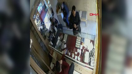 Yaralı bulunan kadını vuran şüpheli, komşusu çıktı; gasbettiği altınları bozdururken yakalandı