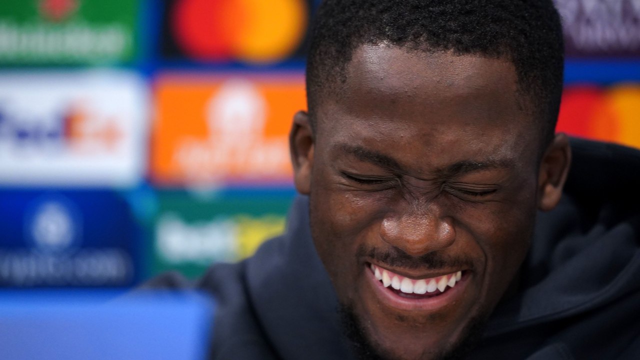 Da muss Konaté lachen: 'Wer hat davon gesprochen?'