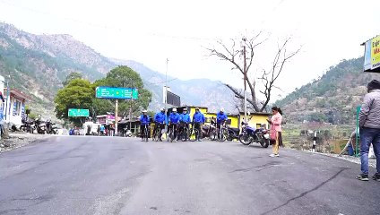 प्रयागराज के लिए रिटायर्ड सैन्य अधिकारियों का दस हुआ रवाना