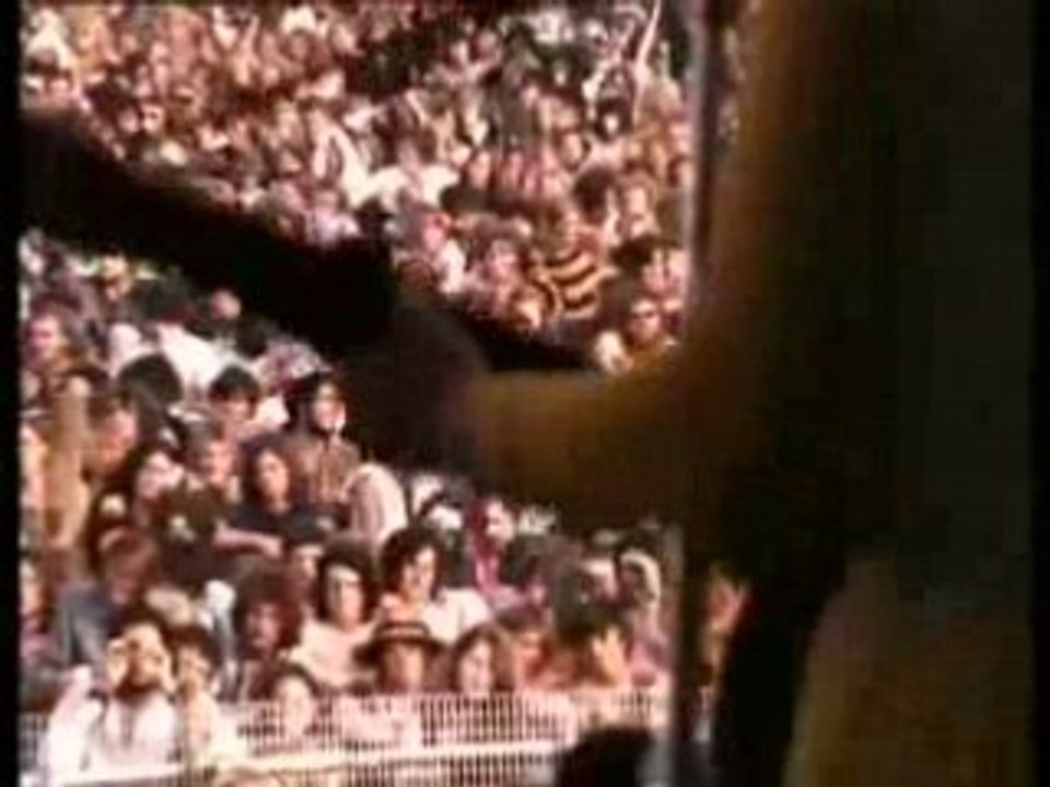 Joni Mitchell - Big Yellow Taxi - Isle of Wight 1970