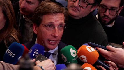 Almeida califica de "bananero" el cese de Pallete en Telefónica