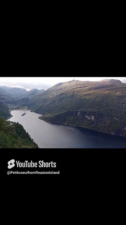 vue sur le fjord en #norvège _view on the fjord in #norway