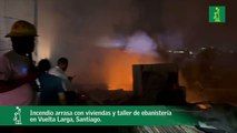 Incendio arrasa con viviendas y taller de ebanistería en Vuelta Larga