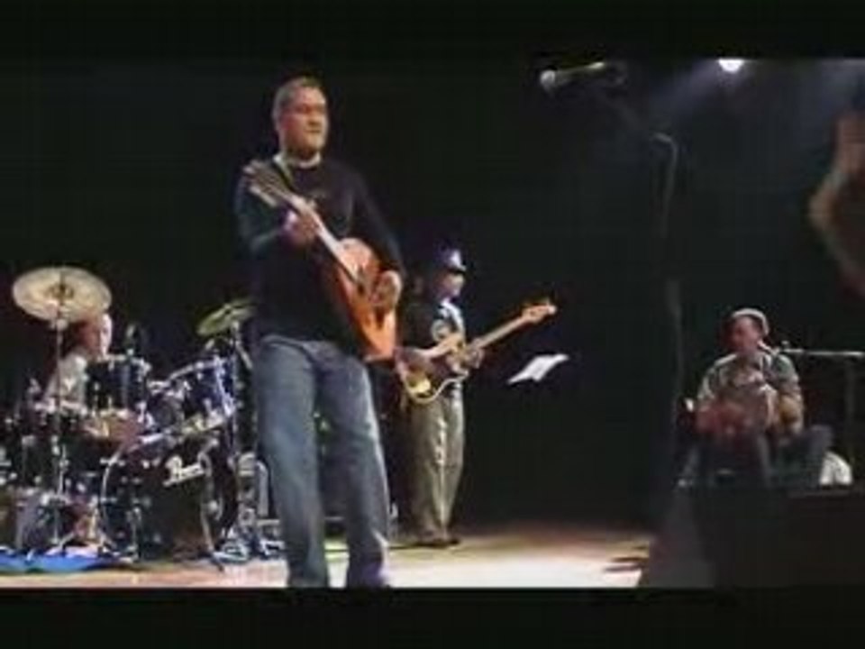 Rabah Asma 'La Tgallar et Thidayin' Version Live