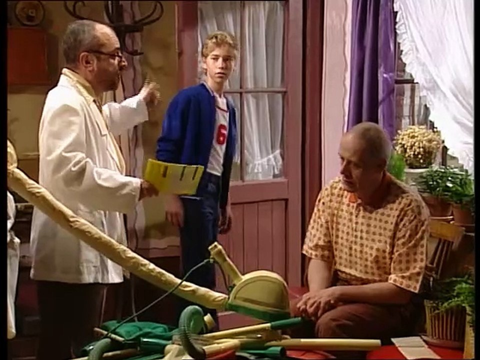 lili en marleen S06 E01 De Broskes