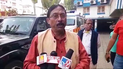 বাঘাযতীনের ছায়া এবার কামারহাটিতে!ফের হাইড্রোলিকের সাহায্যে নির্মীয়মান বহুতল উচুঁ করতে গিয়ে বিপত্তি।হেলে পড়ল বহুতলের এক দিক।আতঙ্ক এলাকায়।