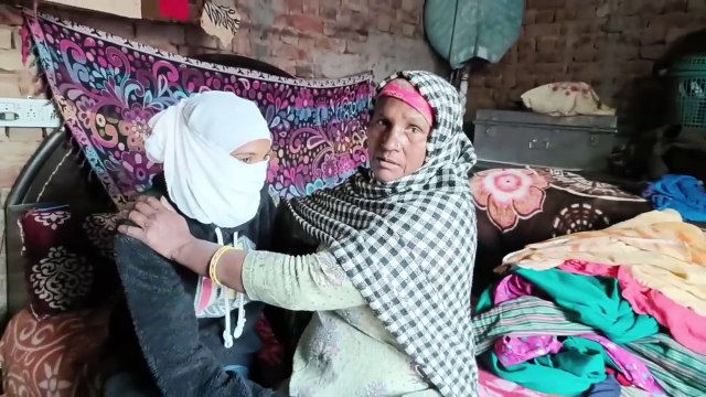 ਏਜੰਟ ਦੀ ਠੱਗੀ ਦਾ ਸ਼ਿਕਾਰ ਹੋਇਆ ਗਰੀਬ ਪਰਿਵਾਰ ਵਿਦੇਸ਼ ਜਾਣ ਦੇ ਚੱਕਰਾਂ ਚ ਗਰੀਬ ਪਰਿਵਾਰ ਦੀ ਧੀ ਨੇ ਮੁੰਬਈ ਚ ਸੱਤ ਦਿਨ ਕੱਟੀ ਜੇਲ