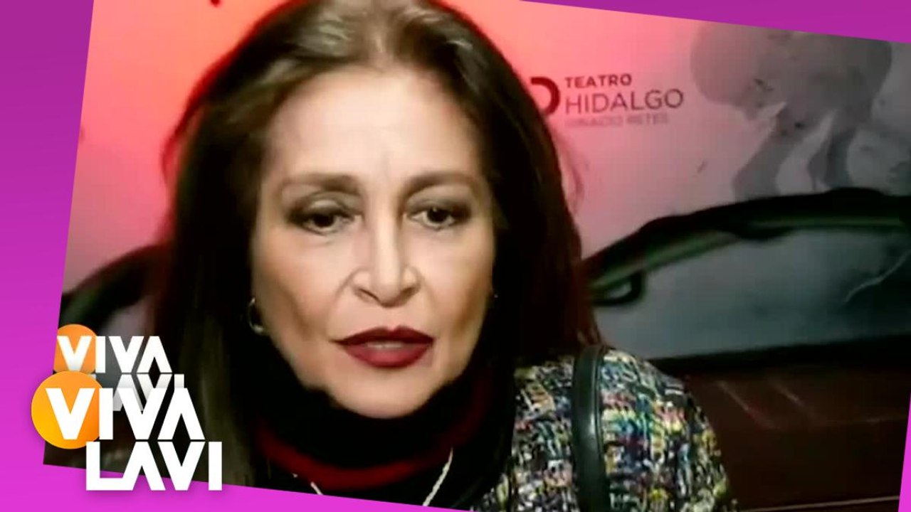 Daniela Romo expresa su descontento con reportero durante evento