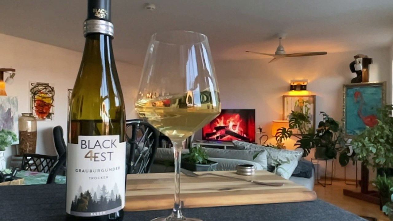 Yank 🇺🇸 Solving Today’s Guardian 🇬🇧 Quick Crossword! So Come in, Take a Sip, & Wine Down! Let's Solve This Together! 🍷