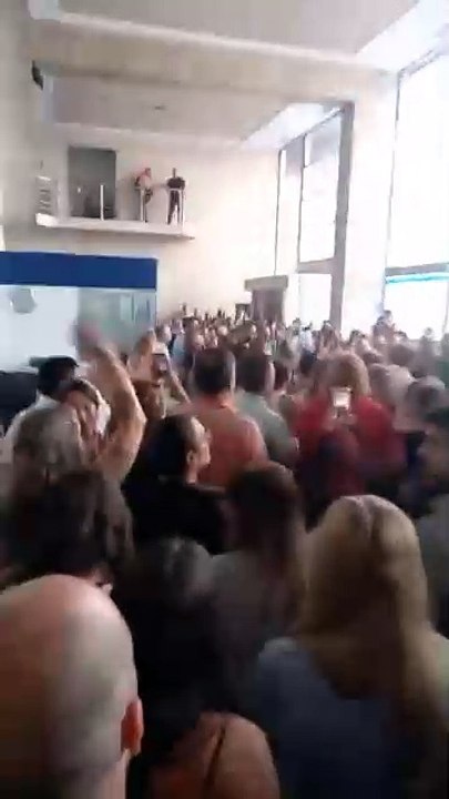 Despidos masivos en PAMI: la "motosierra" de Milei golpea a los trabajadores y a los jubilados