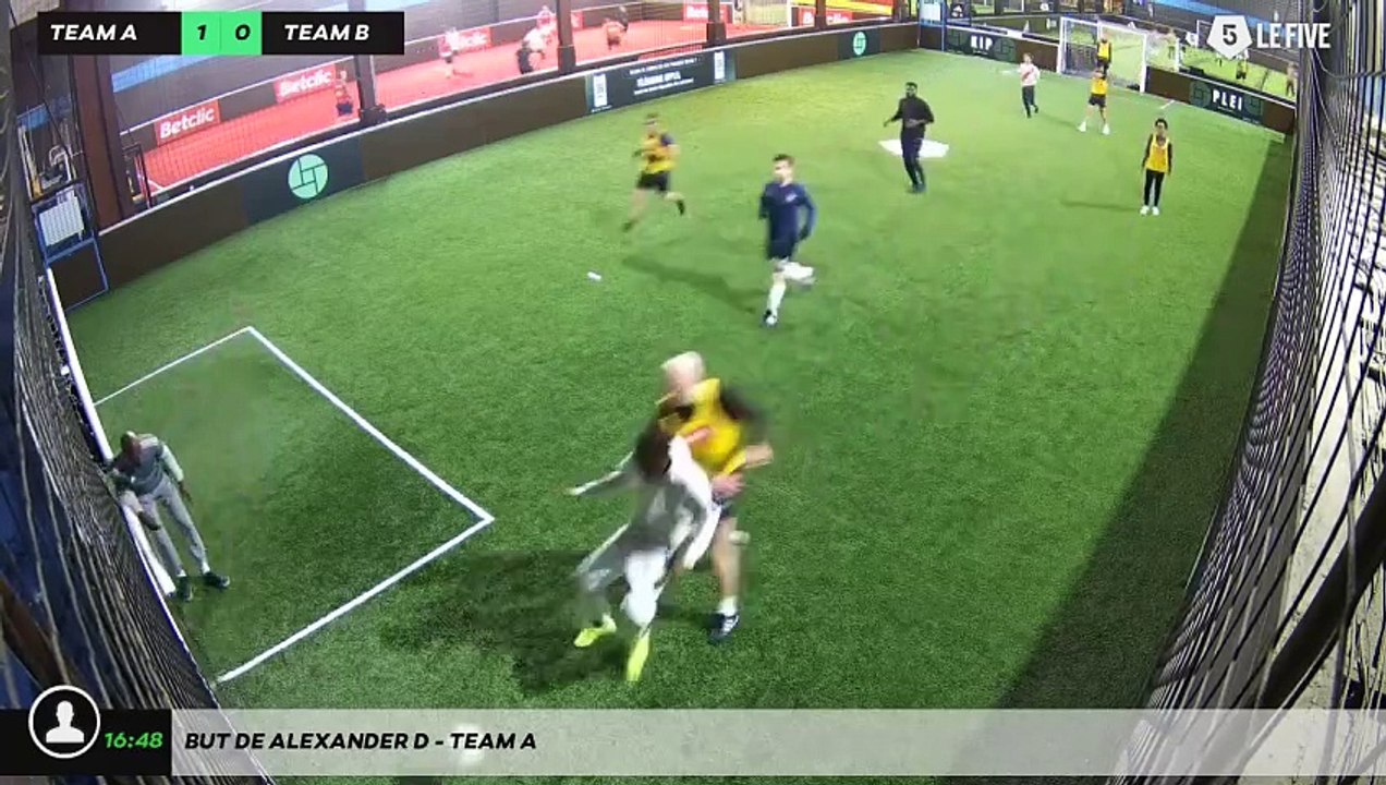 But de Alexander D - Team A