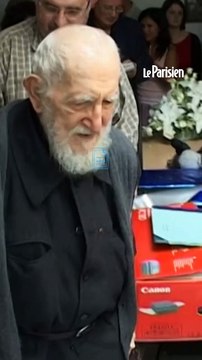 Emmaüs supprime le nom de l’abbé Pierre de son logo