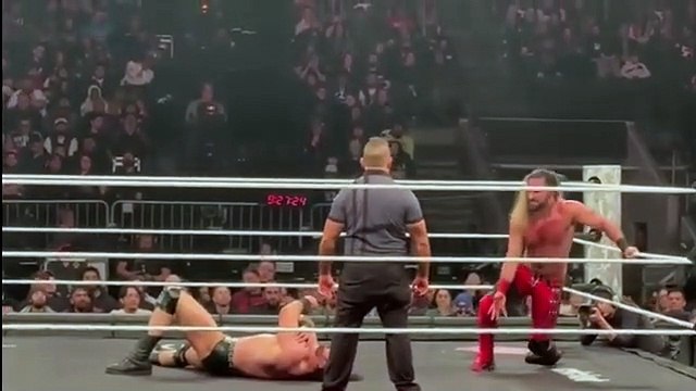 Seth Rollins vs Drew McIntyre - WWE RAW