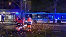 Milano, autobus contro un?palo: 8 passeggeri feriti