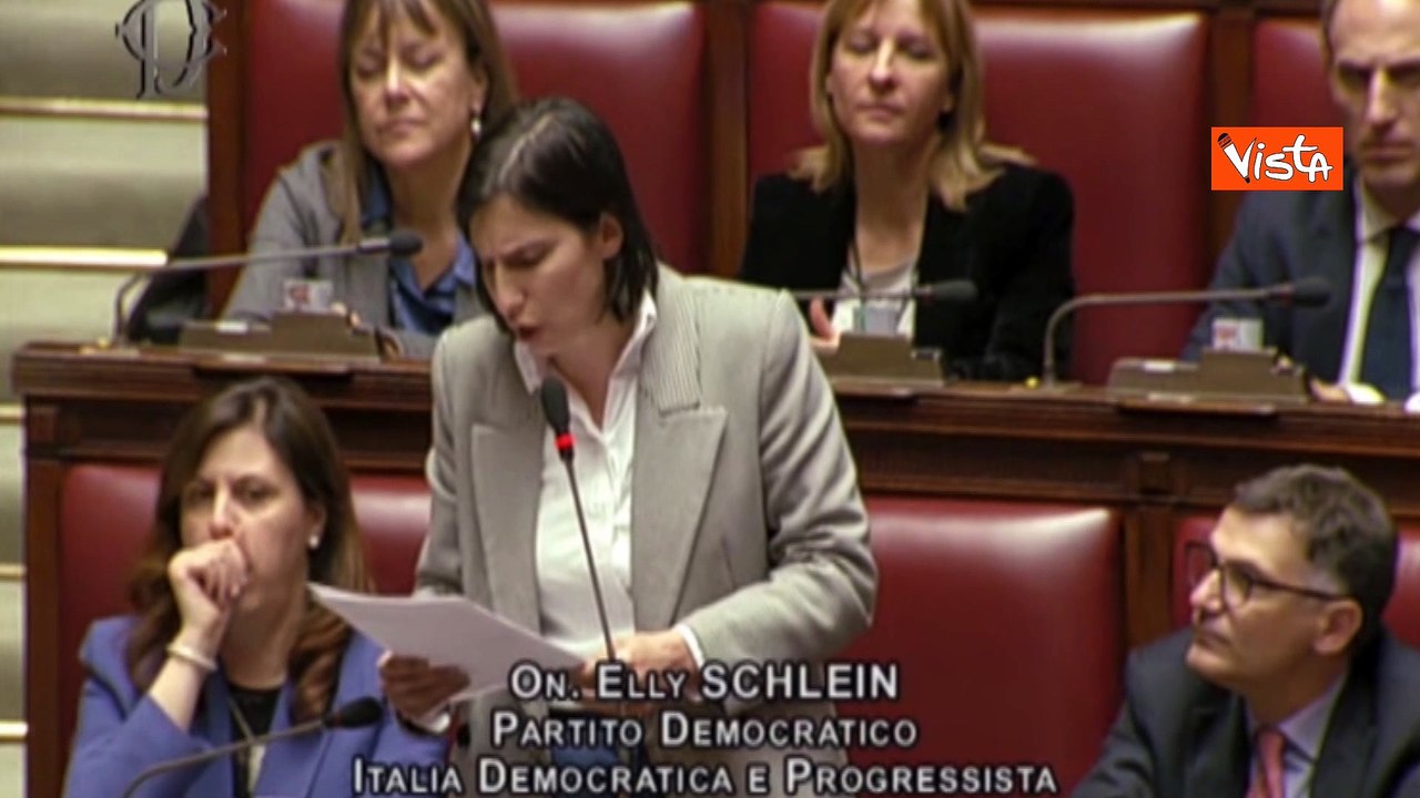 Schlein a Meloni: "La ricorderanno come la premier con la quale i treni arrivavano in ritardo"
