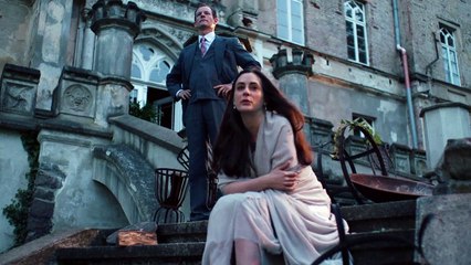 Hinter den Augen die Dämmerung