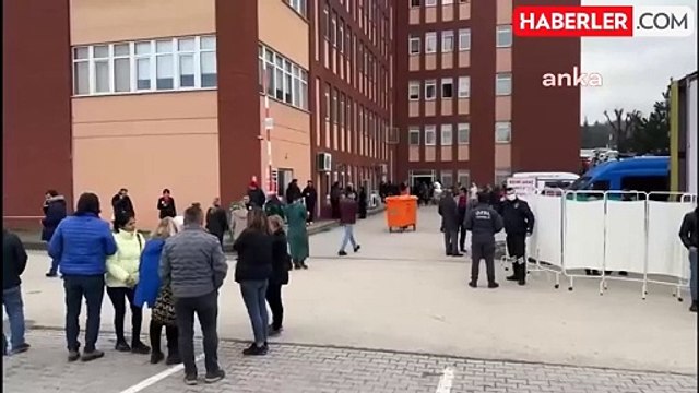 Morg kapasitesi doldu, cenazeler soğuk hava depolu TIR'a koyuldu