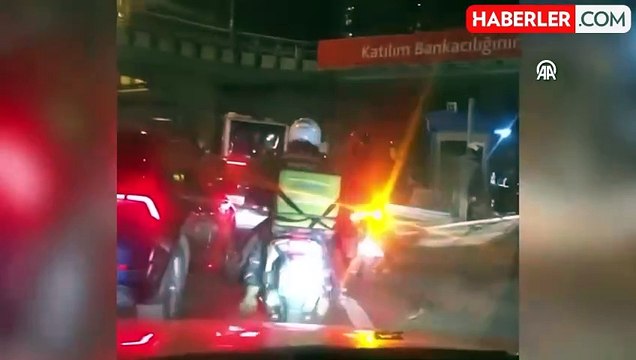 15 Temmuz Şehitler Köprüsü trafiğe kapandı! Zincirlikuyu'da metrobüs kazası