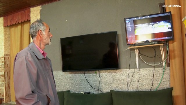 مستوطنون يهاجمون قرى فلسطينية في الضفة الغربية المحتلة ويشعلون النيران في الممتلكات