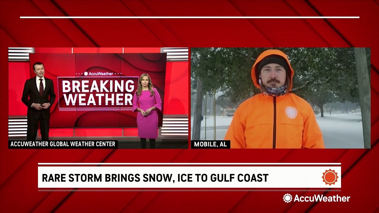 Generational event as snow piles up in coastal Alabama