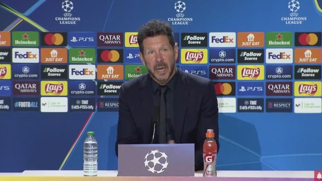 Simeone se rinde a Julian