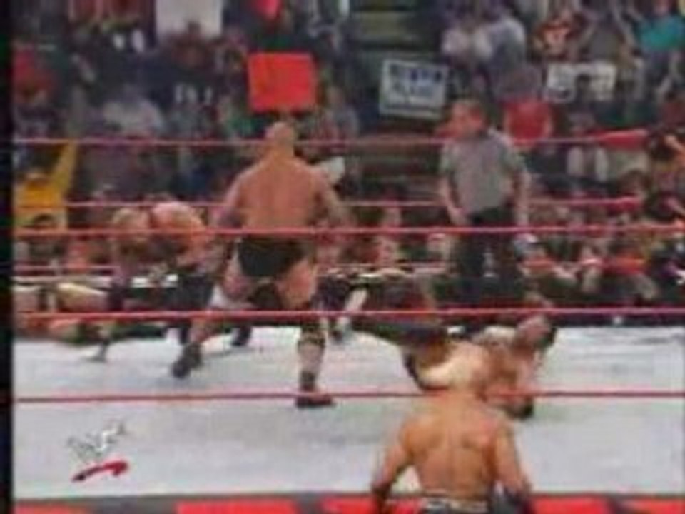 WWF Raw 2002 - The Rock & Stone Cold Steve Austin Vs Nwo Kev